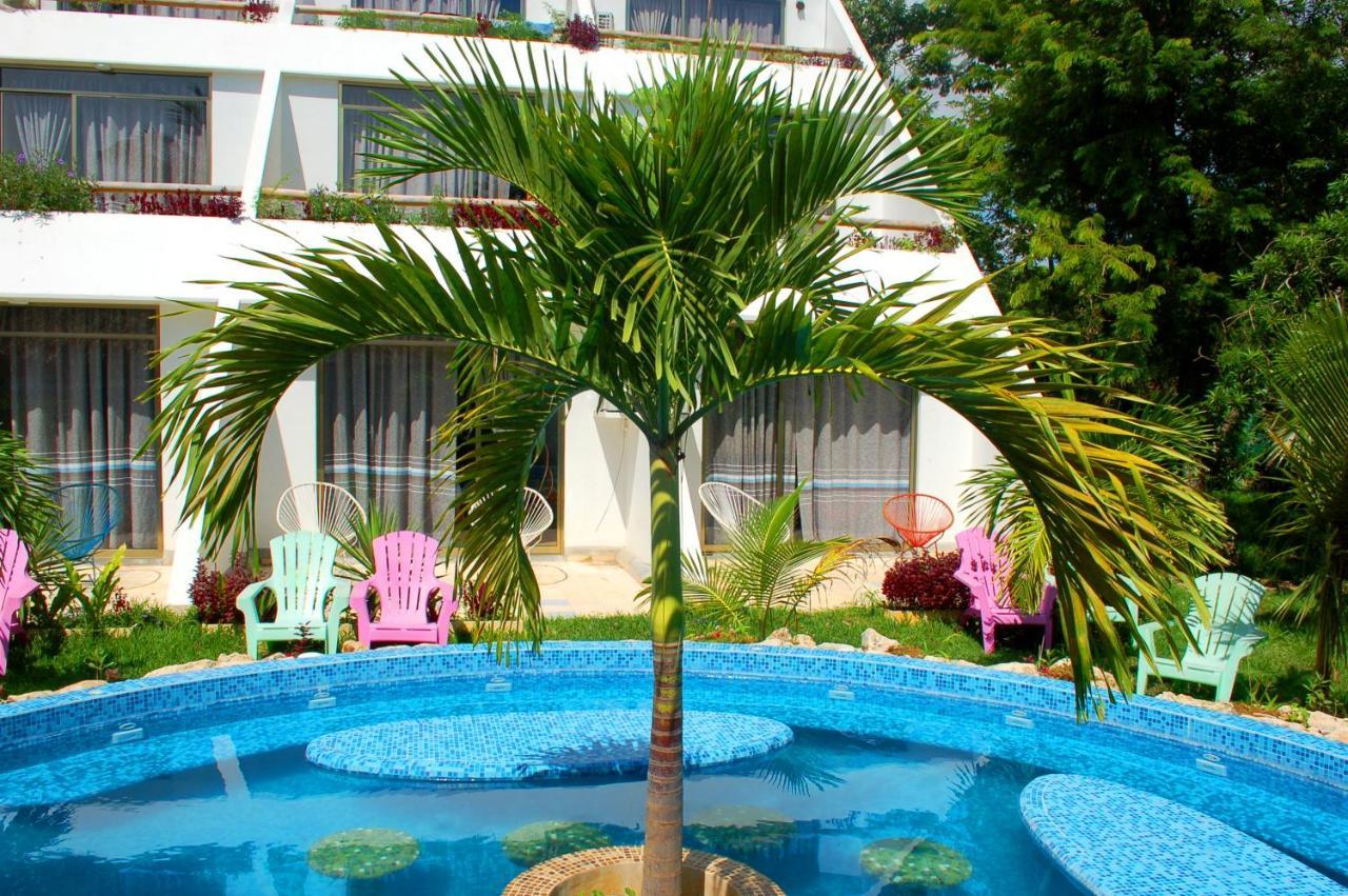 Axkan Tulum Luaran gambar