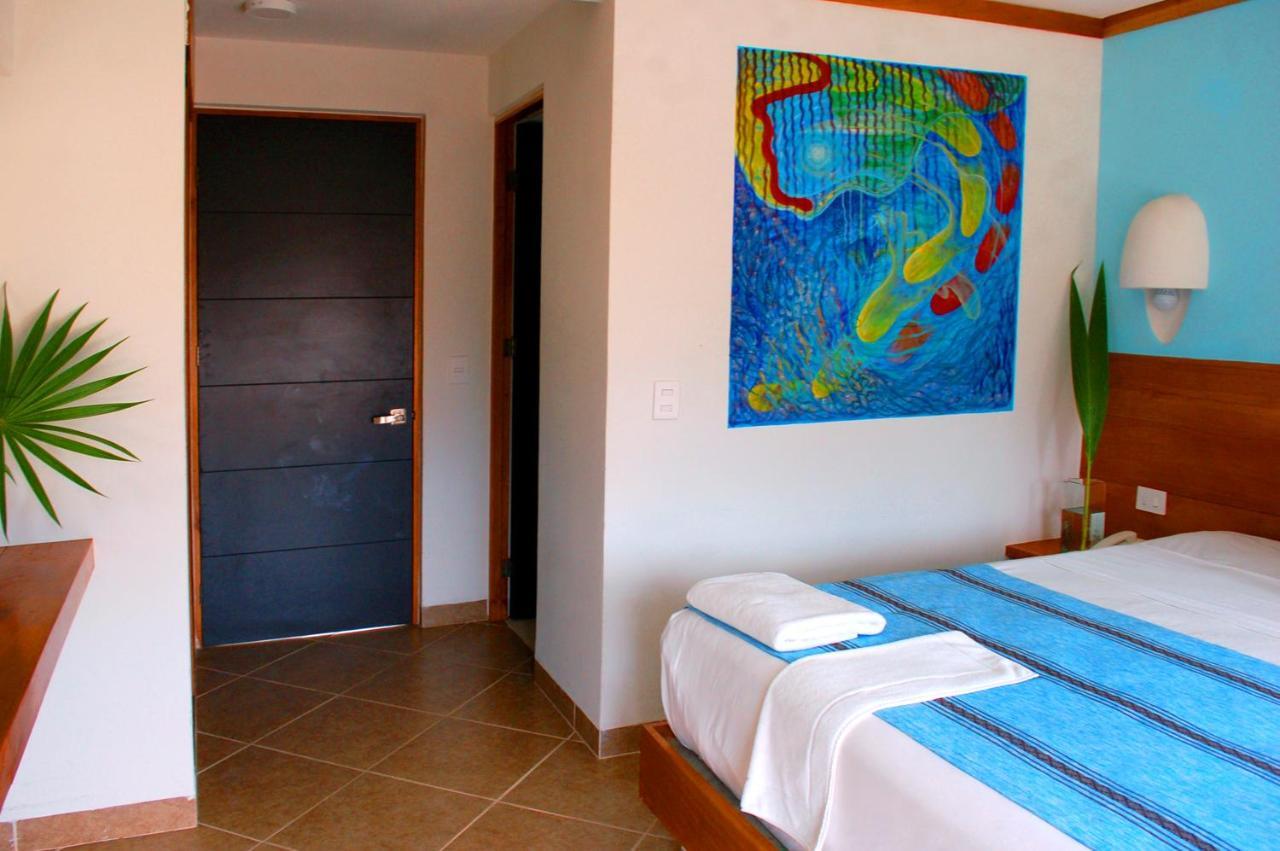 Axkan Tulum Luaran gambar